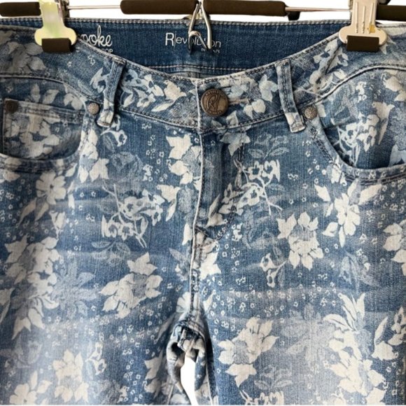 🌸4/$30🌸 Revolution by Ricki's Brooke Crop Jeans - Picture 5 of 16